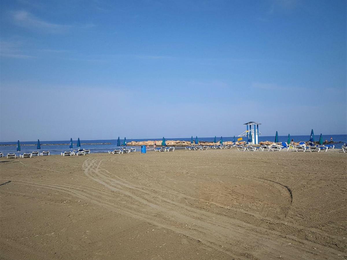 Easystay Two Bedroom Apartment Larnaca Eksteriør billede